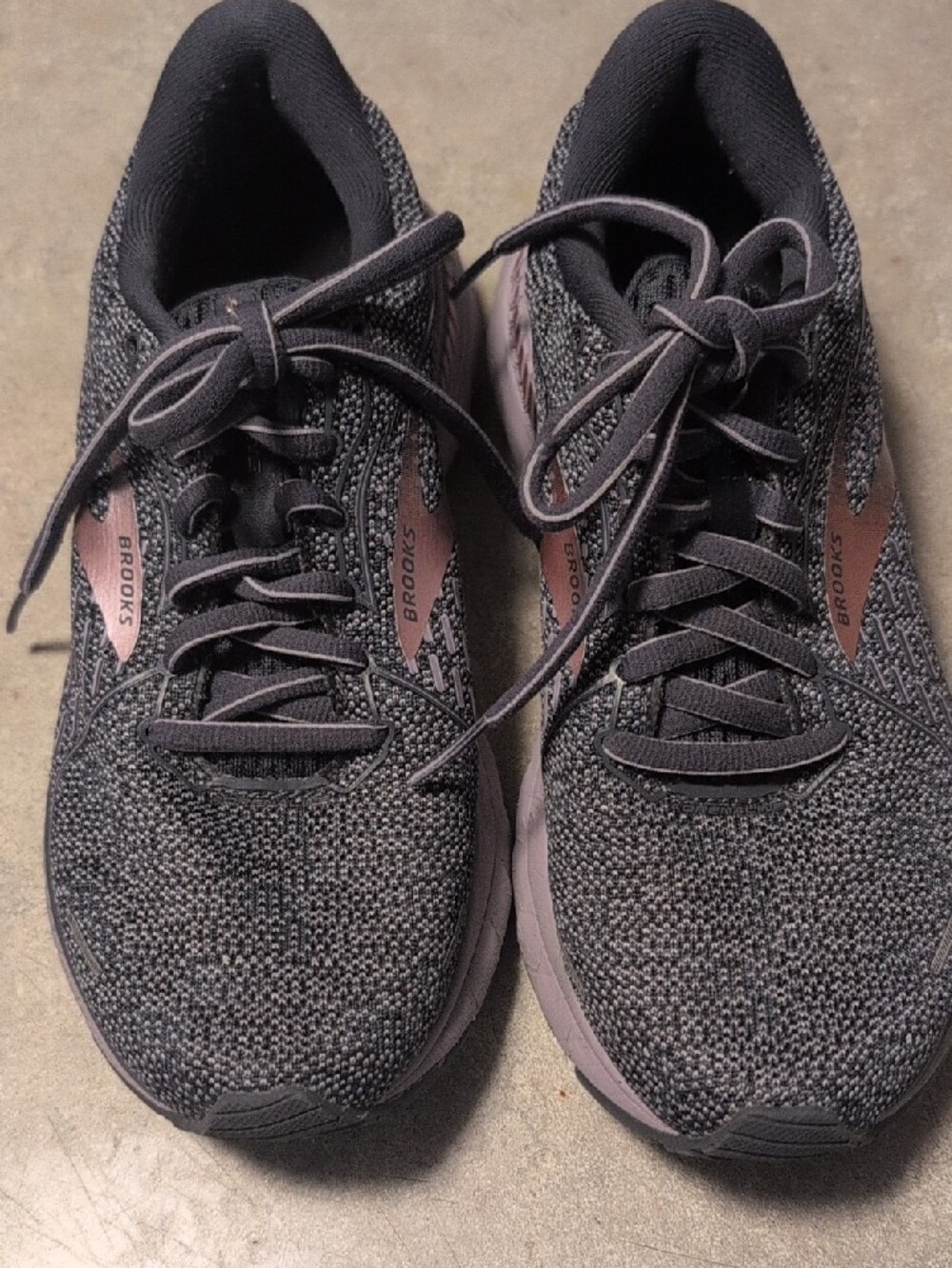 Brooks Women's Gray Running Sneakers with Lavender Trim - Picture 6 of 7